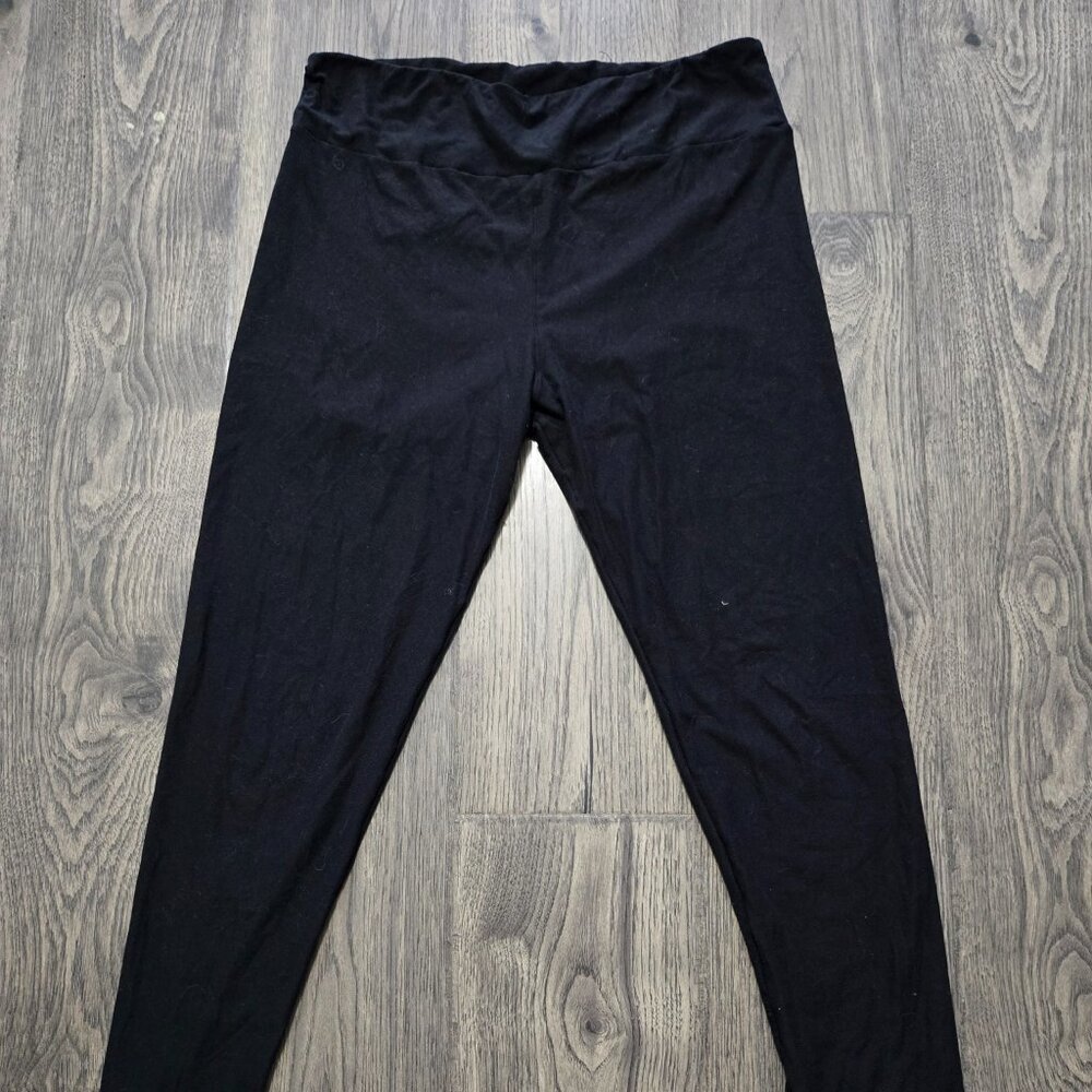 LuLaRoe Tall & Curvy (TC) Black Leggings — Full Length, Stretchy & Comfortable